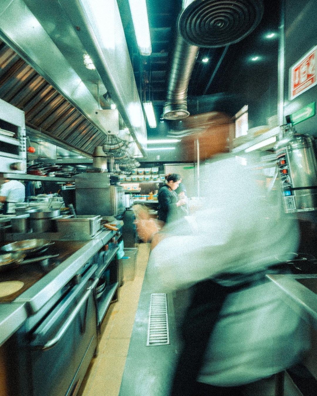 The kitchen in motion